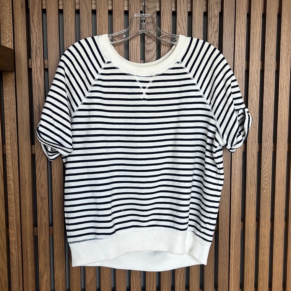 💙🤍 Aerie (terry )white and blue stripped top